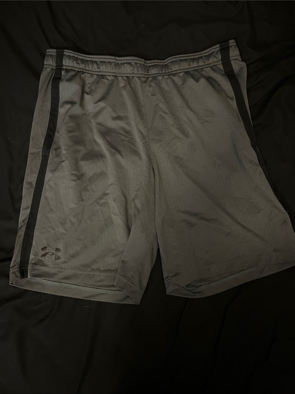 Under Armour Men's Gray Athletic Shorts with Black Side Panels